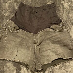 2/$10 💙 Size 14 Sonoma Distressed Maternity Shorts Over the Belly